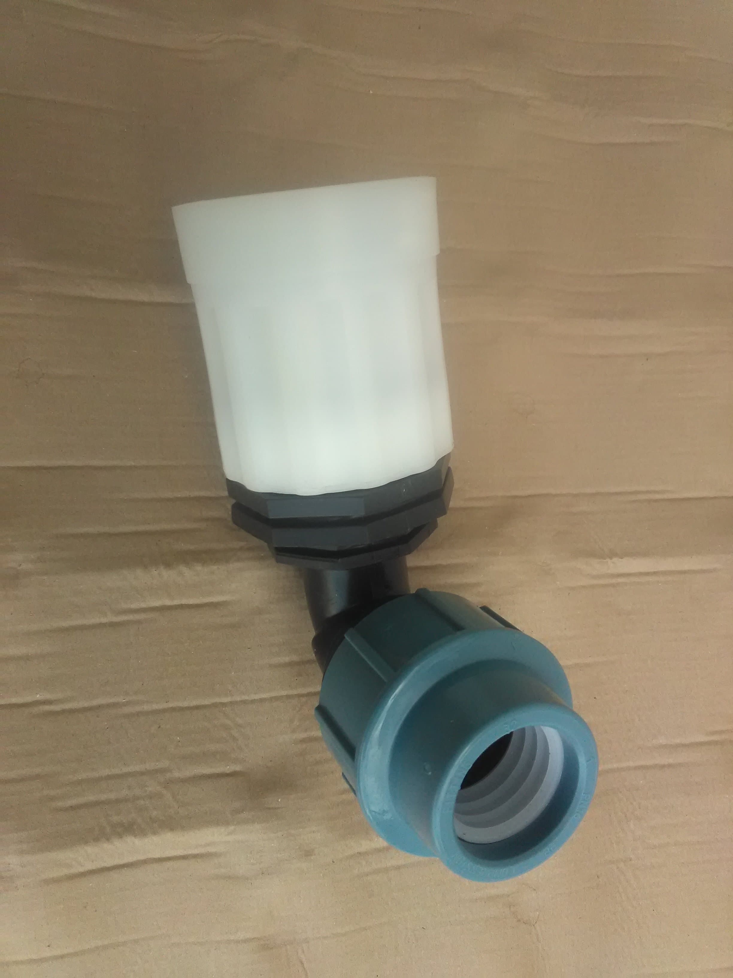 IBC redukce DN 50 hrubý zavit (S60x6 - 2") na PPS trubku - koleno - náhled 2