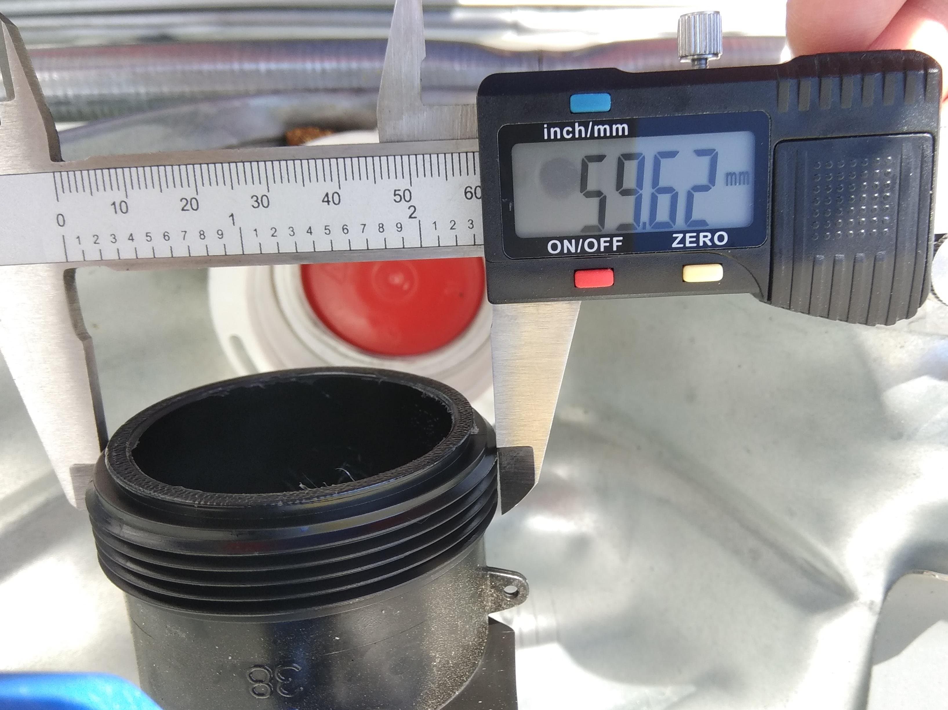 Víčko A na IBC nádrže DN 50 - 5 závitů jemný 56.5mm - náhled 3